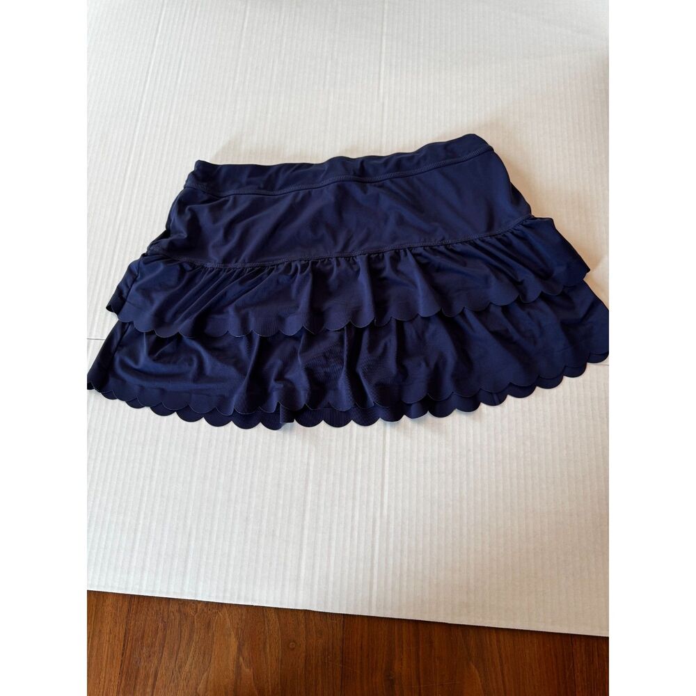 Women’s Navy Scalloped Ruffle Active Skort